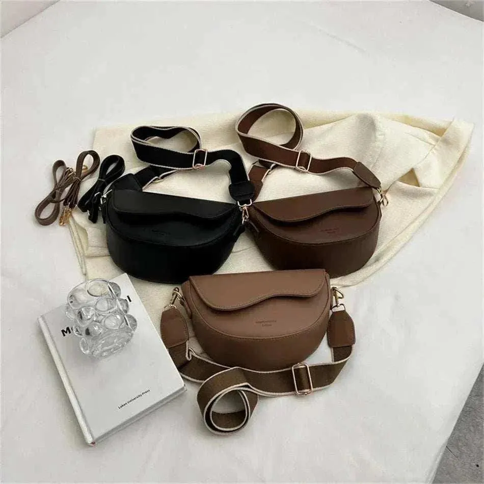 Small Leather Saddle Armpit Bags - Compact, Stylish Design - WSH020